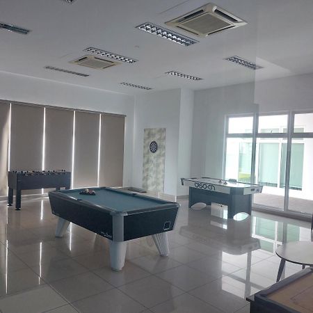 Twin Galaxy Jb Homestay By Summer Johor Bahru Exterior foto