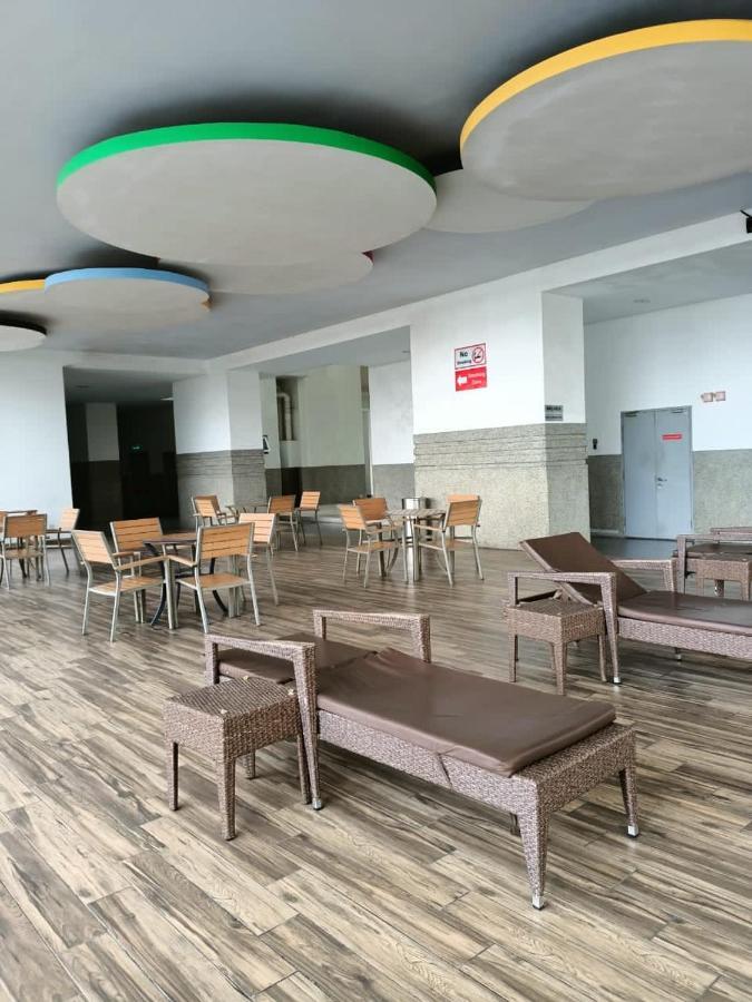 Twin Galaxy Jb Homestay By Summer Johor Bahru Exterior foto