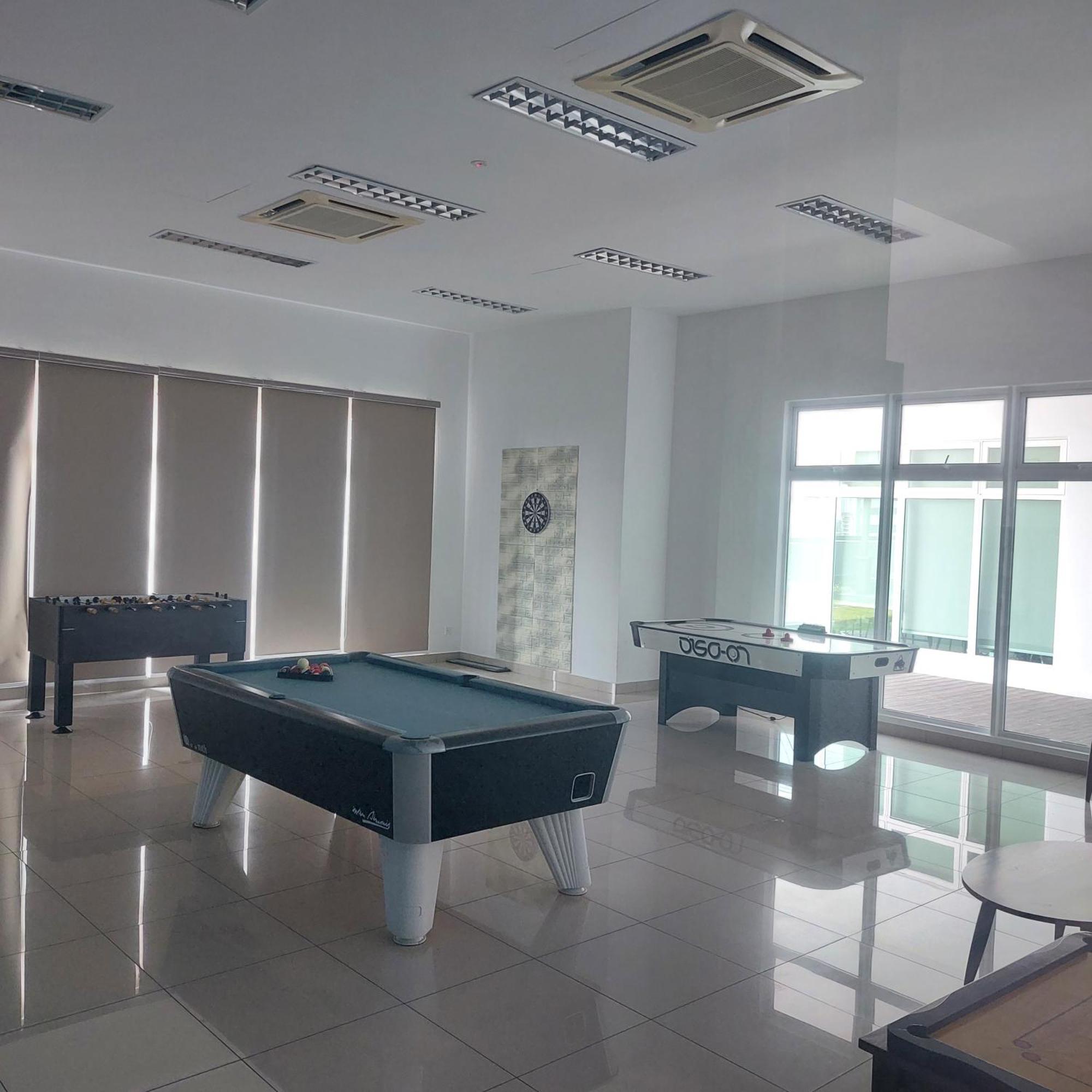 Twin Galaxy Jb Homestay By Summer Johor Bahru Exterior foto